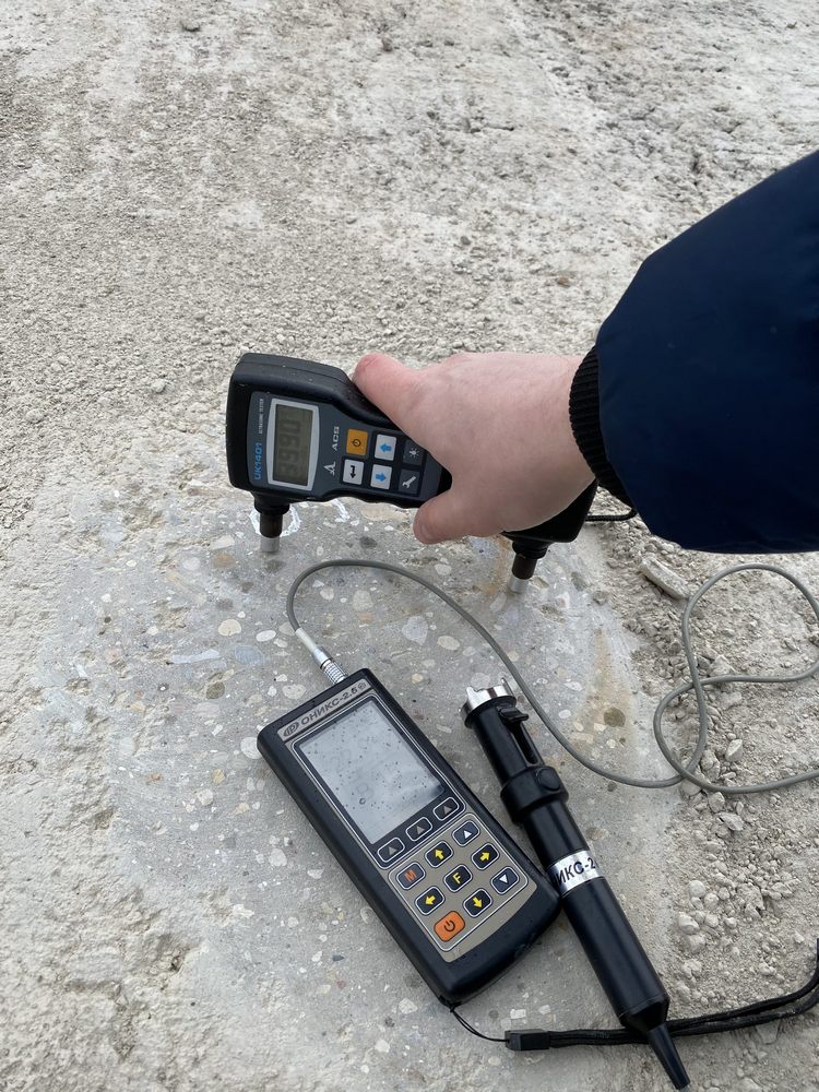 Отрыв бетона со скалыванием прибор. Неразрушающие испытания бетона. Метод неразрушающего контроля бетона. Тестер бетона ук1401м. Измерение прочности бетона ультразвуком.